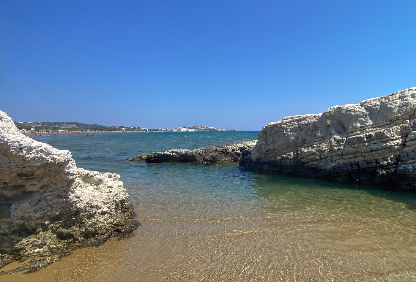 Adriatic coast Puglia в теплый сезон